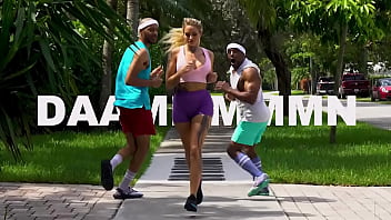 BANGBROS - Jogging MILF Stephanie Love Catches The Attention Of Brickzilla &amp_ Dwayne Foxxx