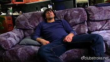 Straight Guy Derek McKenzie Wanks