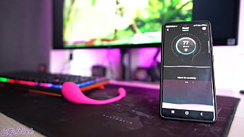 Let'_s play the game until orgasm - Hot letsplayer cums from vibrator