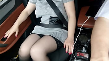 Business style -secretary flashing pussy