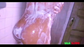 I told my boyfriend to scrub my ass after bathing him