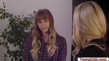 Beautiful client have sex with masseuse