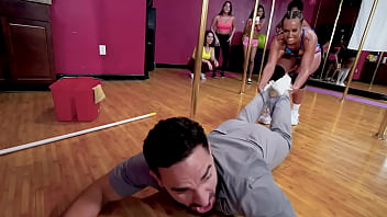 PAWG Kelsi Monroe Twerks Her Big Ass In Janitor Peter Green'_s Face &amp_ It'_s Nothing Butt Euphoria