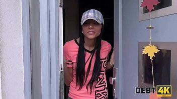 DEBT4k. Muscled man bangs young adorable debtor who has no job