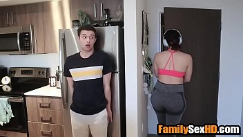 Pranking &_ fucking my fat ass step sister during quarrantine
