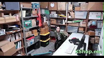 Lascivious minx Jade Noir gets schlong in taco