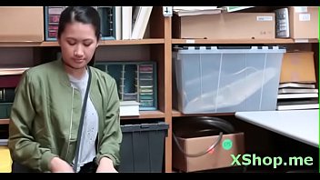 Astonishing woman Jade Noir gives sausage a nice sucking