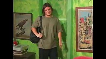 stepson helps his step m. - MOMSAW.COM