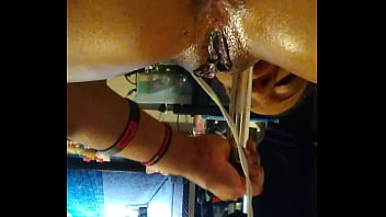 Baebeegurl plays with toys until cums