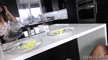 Teen line bossly Family Competition