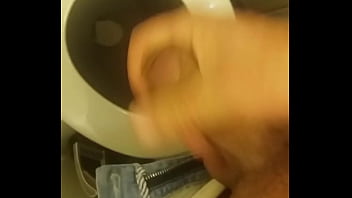 PUNHETA NO BANHEIRO DO AVIÃ_O (LATAM)