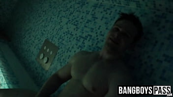 Beefy young man gives head and receives cum in mouth