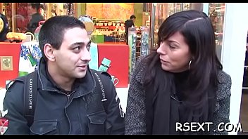 Guy gives tour of amsterdam