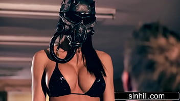 Big Dick Cop Is Teased By Smokin&#039_ Hot Female - Franceska Jaimes, Brooklyn Blue