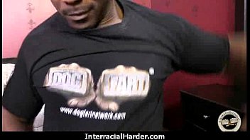 girl cums hard from biggz'_ deep dicking 26