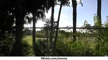 Amateur has sex for some quick cash 20