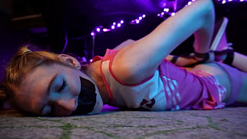 Hogtied cheerleader Jenby Doll struggles herself to a slow-motion orgasm