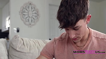 Stepmom'_s Tutorial In Women'_s Sexual Body Language