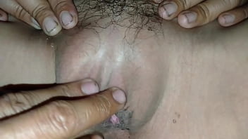 แหกหีสาวใหญ่เอาควยยัดรูแตดในท่า69จนน้ำแตก