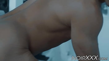 Black homo Zario Travezz ass fucked by Latin Mateo Fernandez