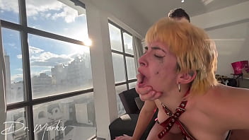 Me encuentro con Moira3x y le termino follando la garganta