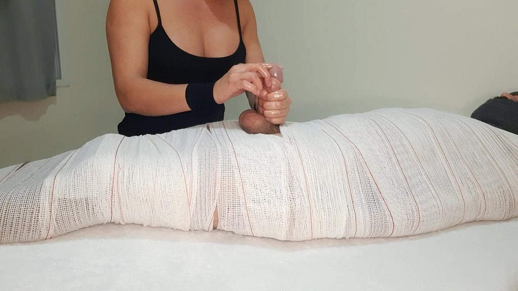 part3 mummified handjob with interruption of cum for two minutes.