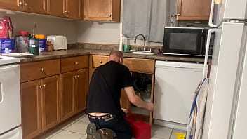 teen prom queen loses virginity to plumber