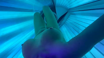 Masturbate and Big Tits play inside Solariu ( tanning bed ) Join Me in this Hot Hot Tube
