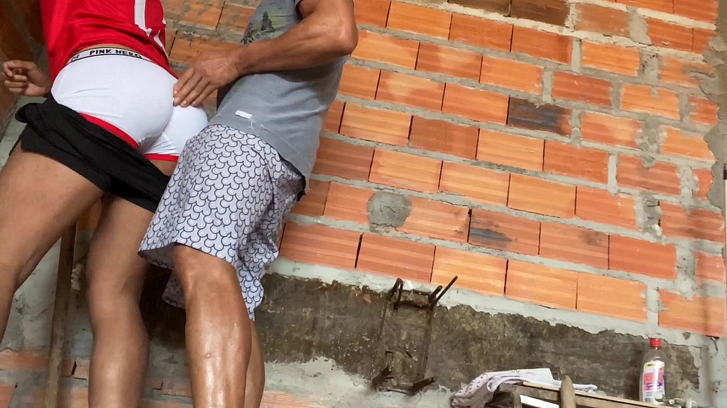 i sucked the pirocudo mason, he s my neighbor