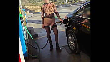 Flashing at a petrol station