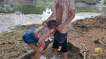 Follando con Mara al lado del lago de mi condominio