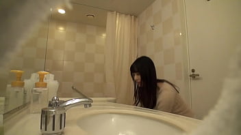 Japanese milf big breasts cosplayer. Attempts extreme photo shoots at hotels to earn a living.