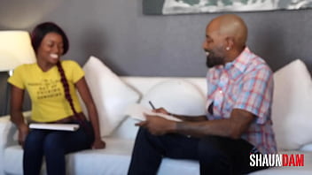 KANDIE MONAEE HORNY COLLEGE STUDENT GETS PIPED DOWN BY OLDER CLASSMATE