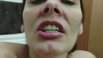 Raquel Exibida MOSTRANDO O ROSTO PELA PRIMEIRA VEZ,ela tava t&atilde_o excitada que resolveu mostrar sua cara de puta safada