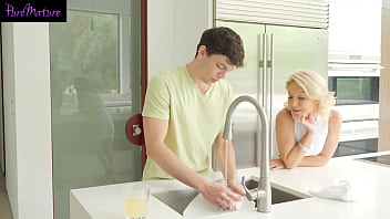 Laura Bentley Drains Her Stepson&#039_s Cock When Hubby Leaves The House