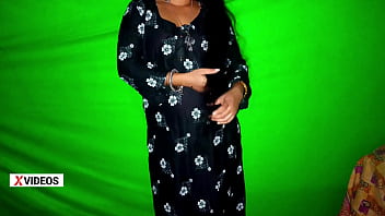 लिंग चूसने के बाद कुत्ते की स्थिति में पूर्व प्रेमिका की चुदाई