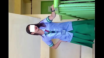 Pinay Senior Student Super Beautiful Walker Masikip Pa at Sobrang Sarap