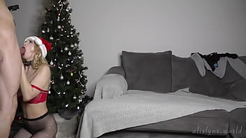 The Christmas Cocksucker - Santa Gets A Blowie