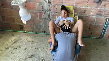 cogo com mi hermanastro en la terraza