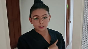 PARTE 1: POV Mi caliente compa&ntilde_era de cuarto es una doctora, adicta a la masturbacion y mamadas.