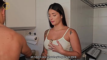 I seduce my roommate and give him a taste of my juicy pussy and big ass - Salome Gil