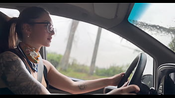 My uber driver want me to pay with my dick and milk