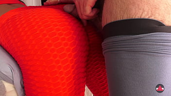 I couldn'_t believe she gave me a massage with a cum load inside her dripping pussy