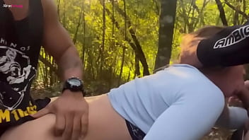 FODIDA por DOIS CARAS no parque com GOZO na boca - Aline Novak