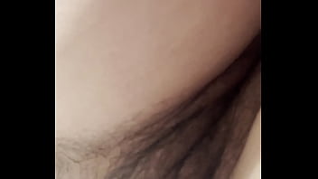 Me masturbo en un ba&ntilde_o publico mientras no hay nadie