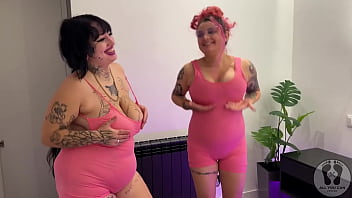 GG HUGE BOOBS JUMPING TITS BELLY FETISH ASS SHAKING PREVIEW