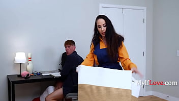 Busty MILF Wendy Raine Teaches Nervous Rion King How to Fuck - Wendy Raine | MylfLove