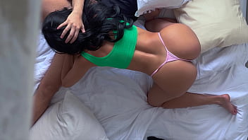 Bubble booty. New amateur brunette babe. "_CUM ON MY CUTE FACE"_