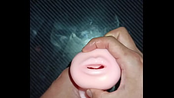 Kissy me entrega su vagina! Y me hace una mamada.