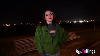 Ladyboy Jessica Kate, the most desired transsexual in Spain, fucks a young and inexperienced guy - FAKings